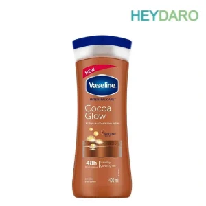 لوسیون بدن کاکائو وازلین، چربی اضافه‌ای در پوست ایجاد نمی‌کند. به همین دلیل می‌توانید از آن روزانه و بعد از هر بار استحمام استفاده کنید